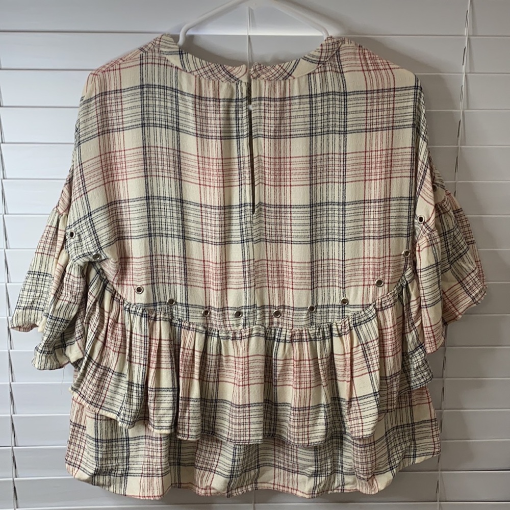 Top - Picture 3 of 4